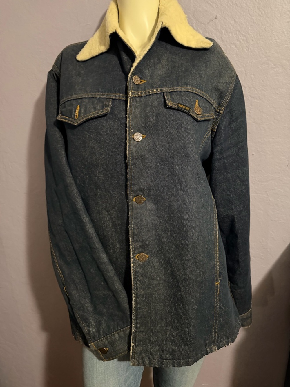 Roebucks Men's Dark Denim Sherpa-Lined Denim Jacket - Blue with Cream Collar